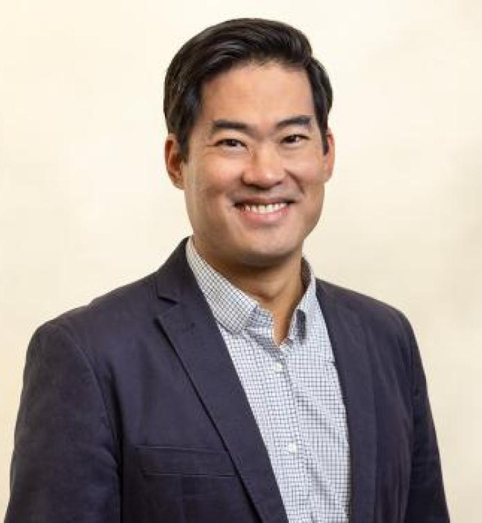 A photo of David Hong, MD.